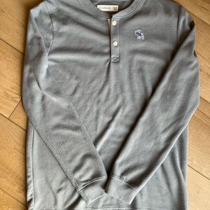 Abercrombie & Fitch Gray Henley Shirt